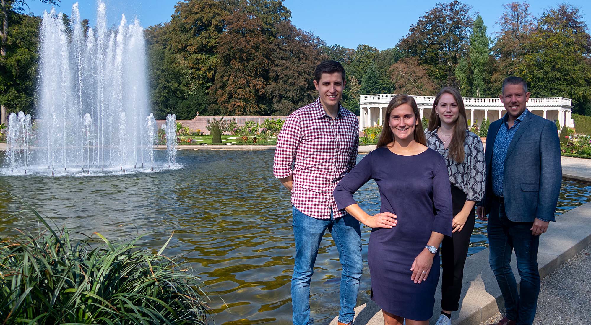 Teampicture zoyo luxury